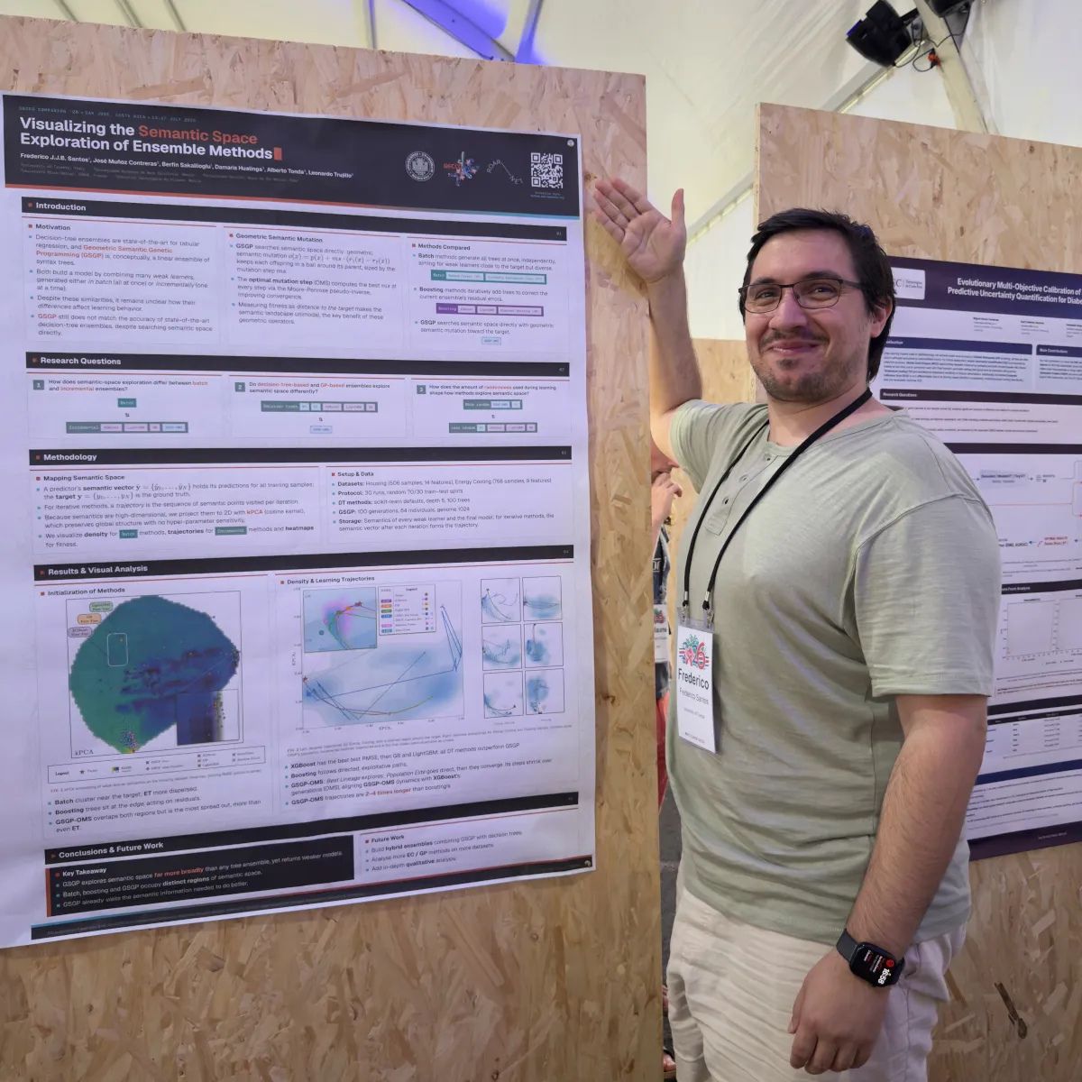 Frederico Santos presenting his poster